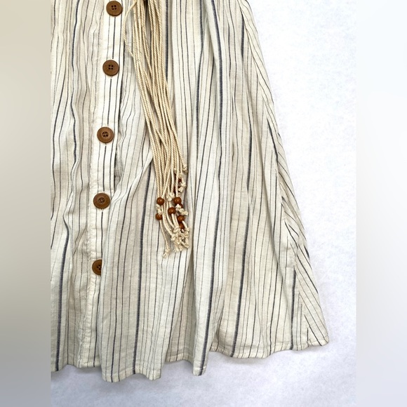 So Women’s Cream Button Up Spaghetti Strap Stripe Belted V-Neck Dress Size M NWT - Picture 7 of 12